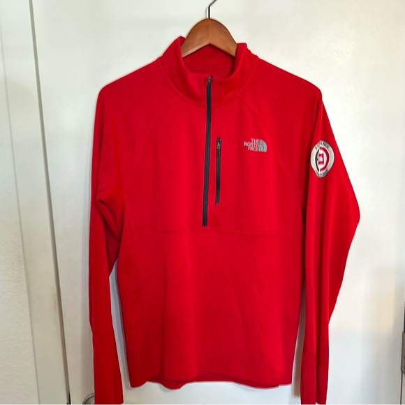 Men’s The North Face Red Long Sleeve 1/2 Zip Up Med Endirance Challenge - Picture 1 of 6